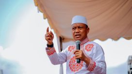 Sumber foto : https://infopublik.id/kategori/nusantara/786692/tablig-akbar-hut-ke-24-rohul-pemkab-datangkan-ustaz-das-ad-latif