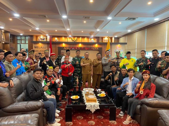 
					Deklarasi Damai di Kubu Raya: Wujud Kebersamaan Jaga Kondusifitas Daerah