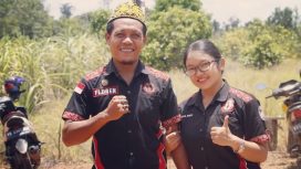 Sumber foto : Instagram @jacxvarantokng
Keterangan : Moment Peresmian Listrik Masuk Desa dan Kampung KB di Teluk Bakung