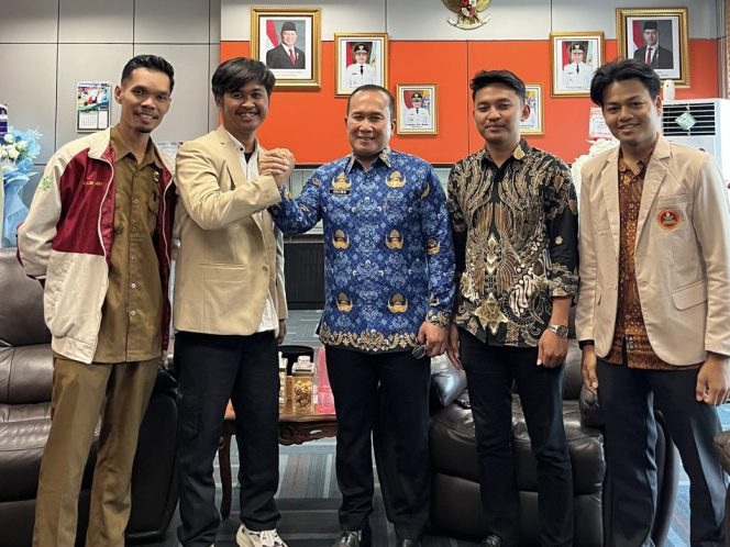 
					Ketua Pemuda Muhammadiyah Kubu Raya Apresiasi Bupati atas Penerangan Jalan Ayani 2