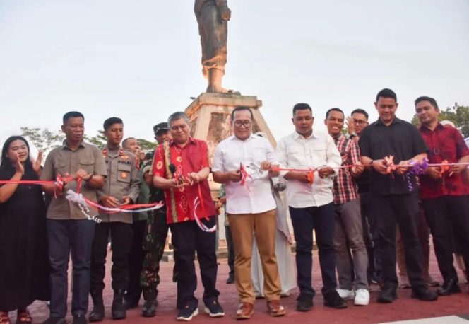 
					Launching Gerai UMKM di Tugu Alianyang, Derahman Apresiasi Langkah Pemerintah Dorong Ekonomi Rakyat