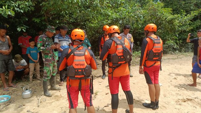 
					Rubertus Nelayan di Ketapang Ditemukan Tim SAR Gabungan Dalam Kondisi Meninggal Dunia di Tepi Sungai Laur