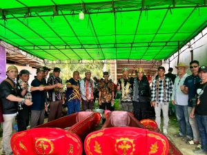 Tradisi Adat Pengambilan dan Penyimpanan Perahu Kayu Suho Kembali Dihidupkan di Kayan Hilir