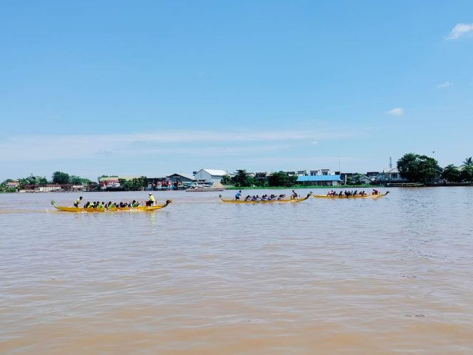 
					Berbagai Tim Asal Beberapa Daerah Kalbar Siap berkompetisi di Pontianak Dragon Boat Race 2025, Ajang Tradisi dan Kebanggaan Olahraga Dayung