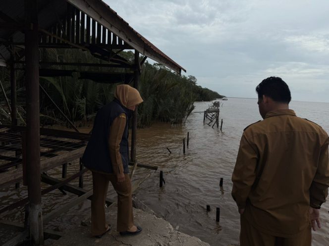 
					Beberapa Destinasi Wisata di Kubu Raya Rusak Akibat Cuaca Ekstrem, Disporapar Lakukan Peninjauan