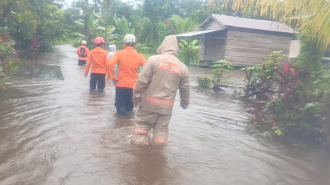 
					Hari Kedua Pencarian, Tim SAR Gabungan Masih Lakukan Upaya Temukan Kakek Toni di Sajingan