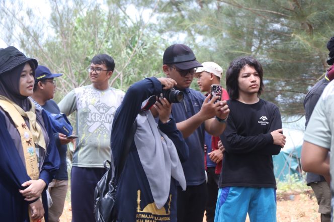 
					Remaja Masjid dan Tantangan Komunikasi di Era Digital: Menjaga Dakwah di Tengah Arus Media Sosial