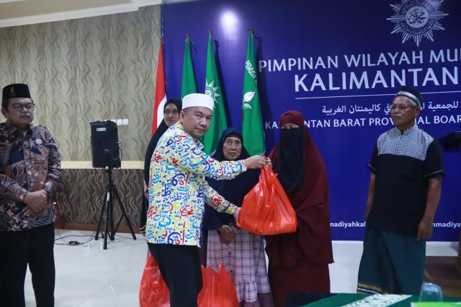 
					Masjid At Tanwir Al Kazhim Salurkan Zakat Bulanan dan Gelar Buka Puasa Bersama Ramadhan 1447 H