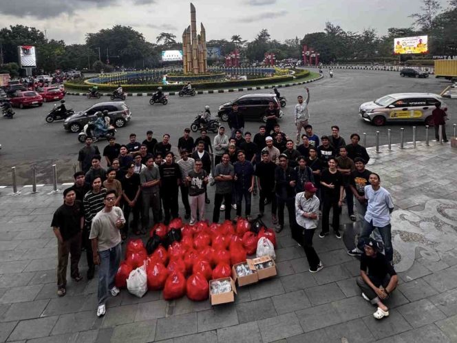 
					PEDULI TERHADAP MASYARAKAT SEKITAR, ALUMNI DARUNNA’IM PONTIANAK GELAR BERBAGI TAKJIL DAN SAHUR ON THE ROAD