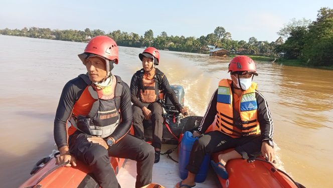 
					Remaja 14 Tahun Dilaporkan Tenggelam di Sungai Pinoh Melawi, Tim SAR Lakukan Pencarian