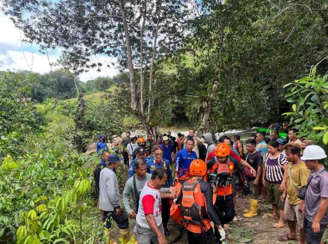
					Tim SAR Gabungan Temukan Korban Tenggelam di Riam Kecala Sanggau