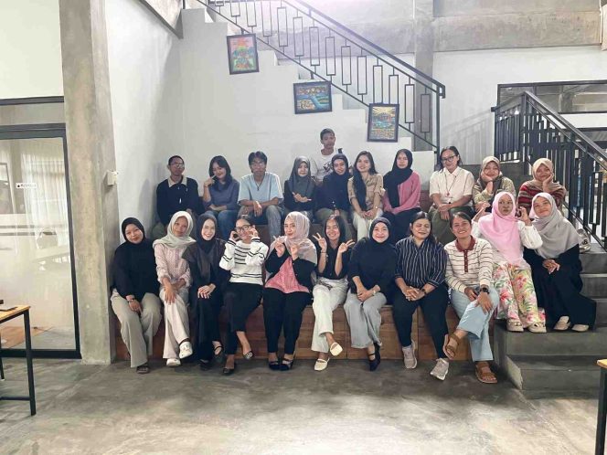 
					Merawat Gerakan Sebagai Sumber Penghidupan; Kepemimpinan Perempuan, Adaptasi Iklim dan Keadilan Akses