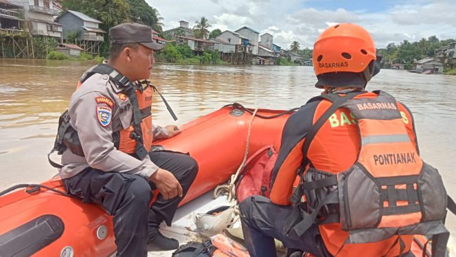 
Hari Kedua Pencarian Kakek Hilang di Sungai Cina Melawi, Tim SAR Gabungan Sisir Hingga 5 Km