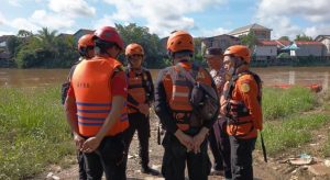 Pencarian Hari Ketujuh, Nelayan di Sungai Cina Melawi Dinyatakan Hilang