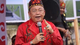 Tokoh sentral Dayak, Dr. (H.C) Drs. Cornelis, M.H