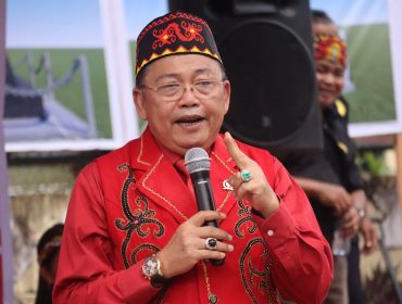 Tokoh sentral Dayak, Dr. (H.C) Drs. Cornelis, M.H