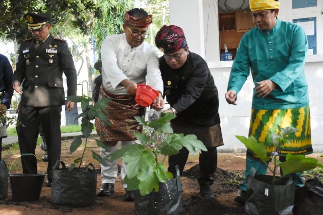 
Hari Lahir Pancasila 2026, Kemendagri Dorong Ketahanan Pangan sebagai Wujud Implementasi Nilai Pancasila di Kubu Raya