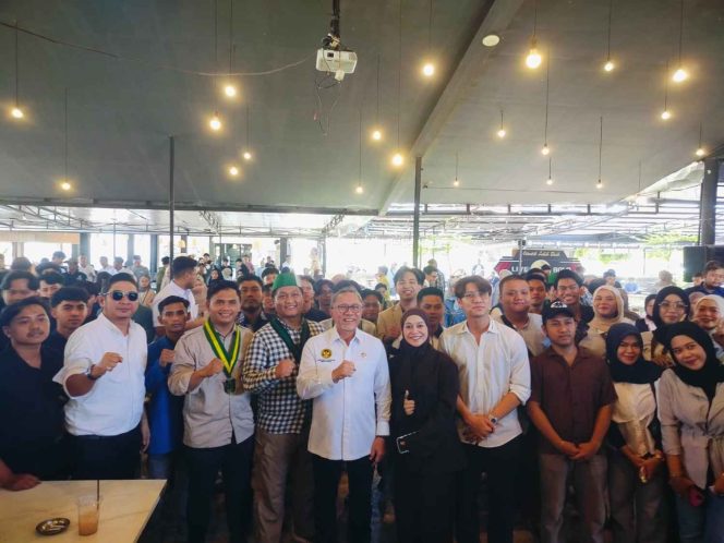 
Zulhas: MBG dan Hilirisasi Komoditas Desa Jadi Motor Penggerak Ekonomi Daerah