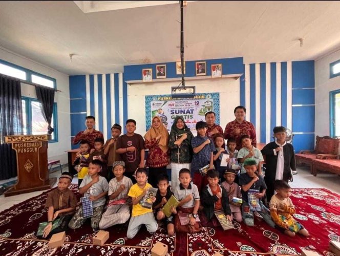 
Peringati HUT ke-19 Kubu Raya, Puskesmas Punggur Gelar Sunatan Massal Gratis