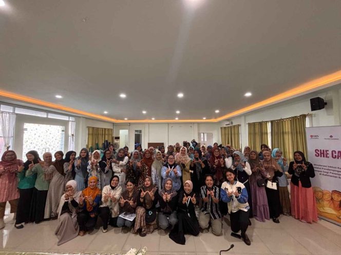 
Perumda Aneka Usaha Menanjak Bahagia Gandeng Krealogi Tingkatkan Literasi Keuangan 300 Pelaku UMKM Kubu Raya