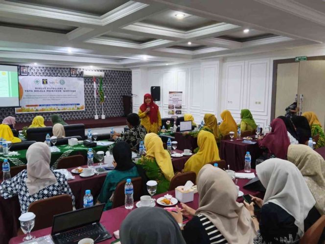 
PWA Kalbar Gelar Diklat Paralegal dan Tata Kelola Posbakum Aisyiyah untuk Perkuat Akses Keadilan