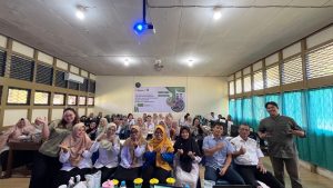 Guru Sains di Singkawang Dibekali STEM Learning Kit untuk Mitigasi Banjir