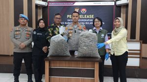 Polresta Pontianak Bongkar Perdagangan Sisik Trenggiling, Dua Tersangka Ditangkap